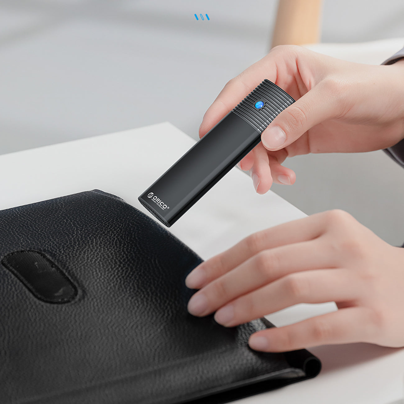 Orico PWM2 M.2 NGFF SATA USB-C 5Gb/s Disko Dėklas – Juodas -- Hard Drive Adapters