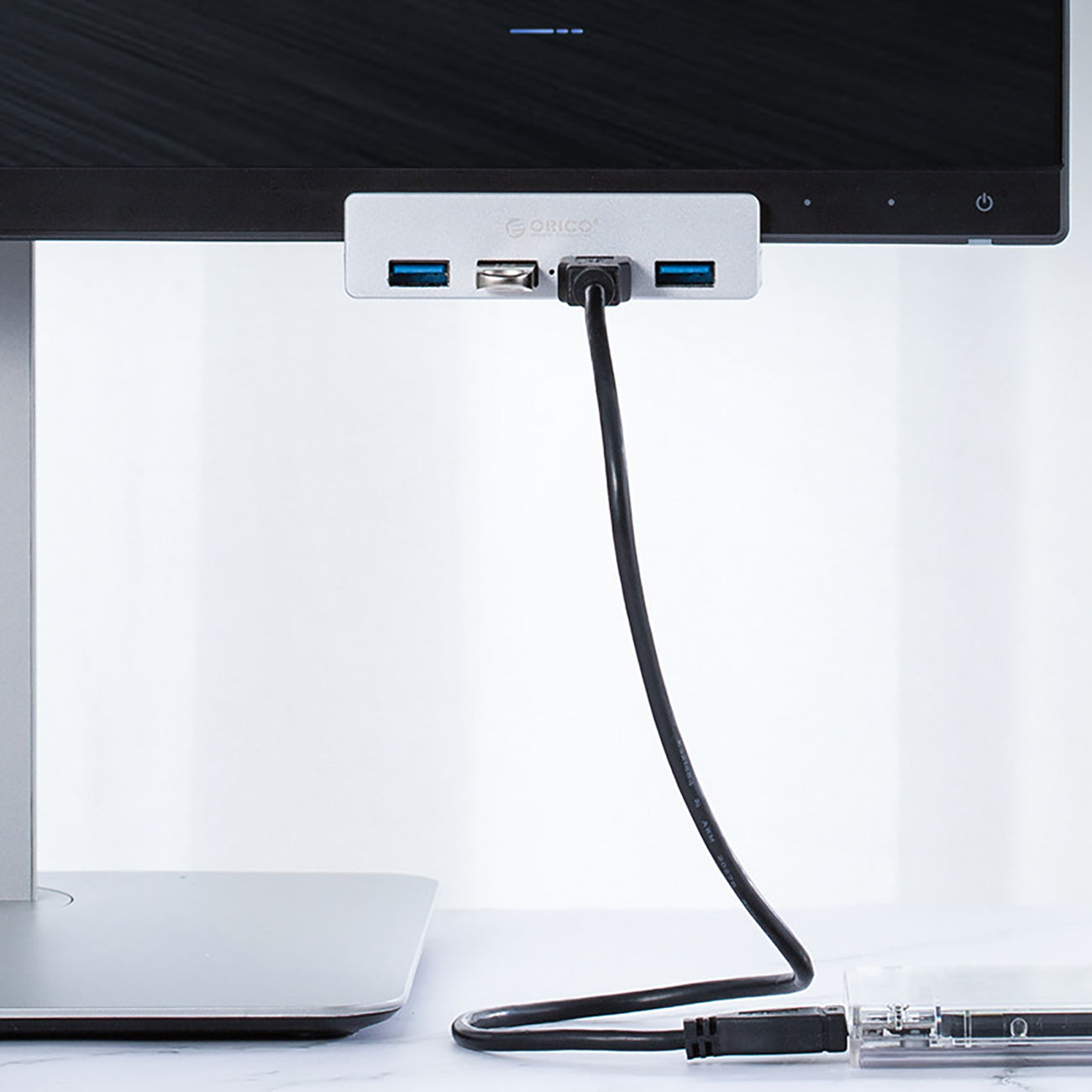 Orico MH4PU šaliklis su spaustuku - 4x USB-A 3.0 - sidabras -- USB Hubs