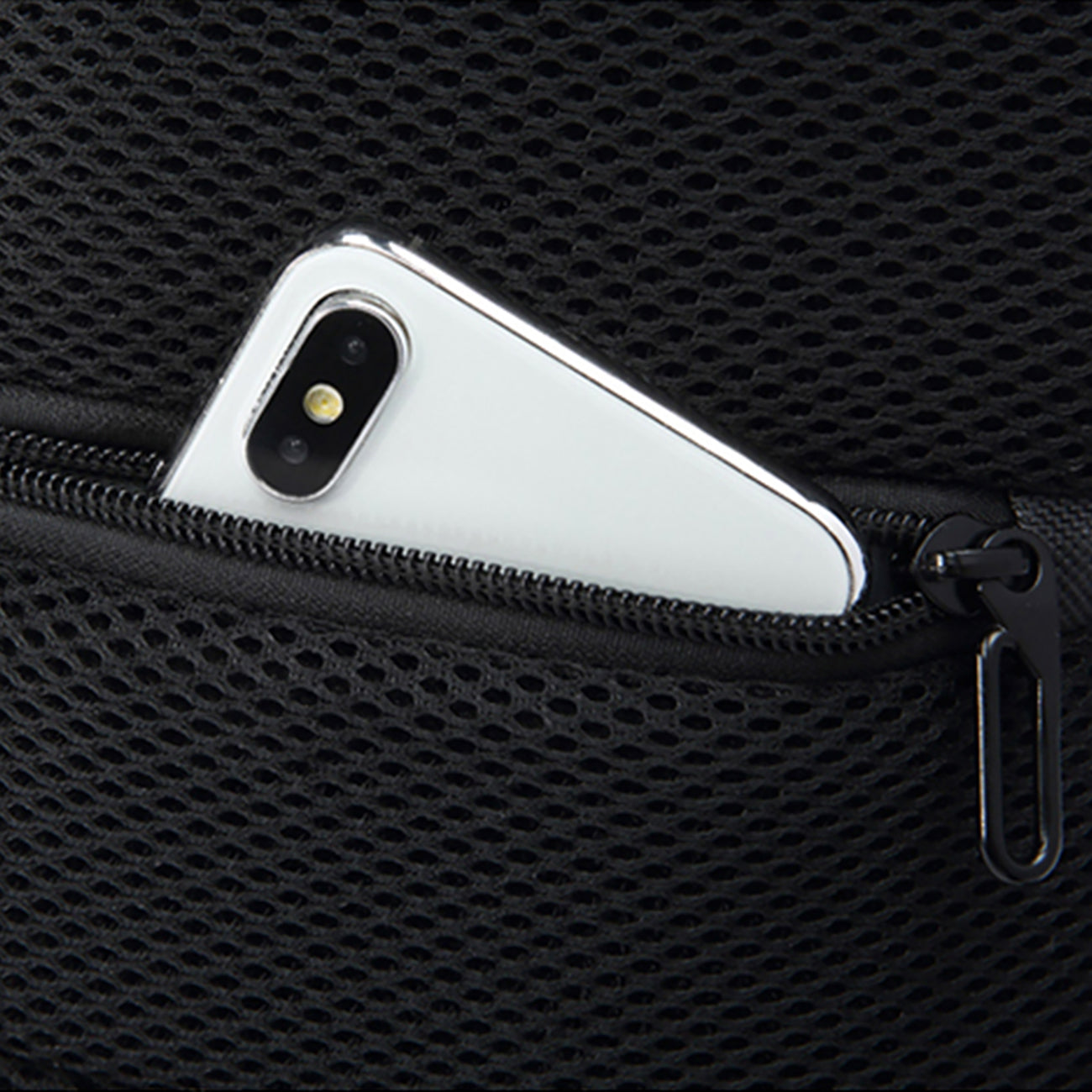 Wozinsky Premium vienos petnešos apsauginė miesto kuprinė su organizatoriumi ir USB - juoda -- Laptop Bags