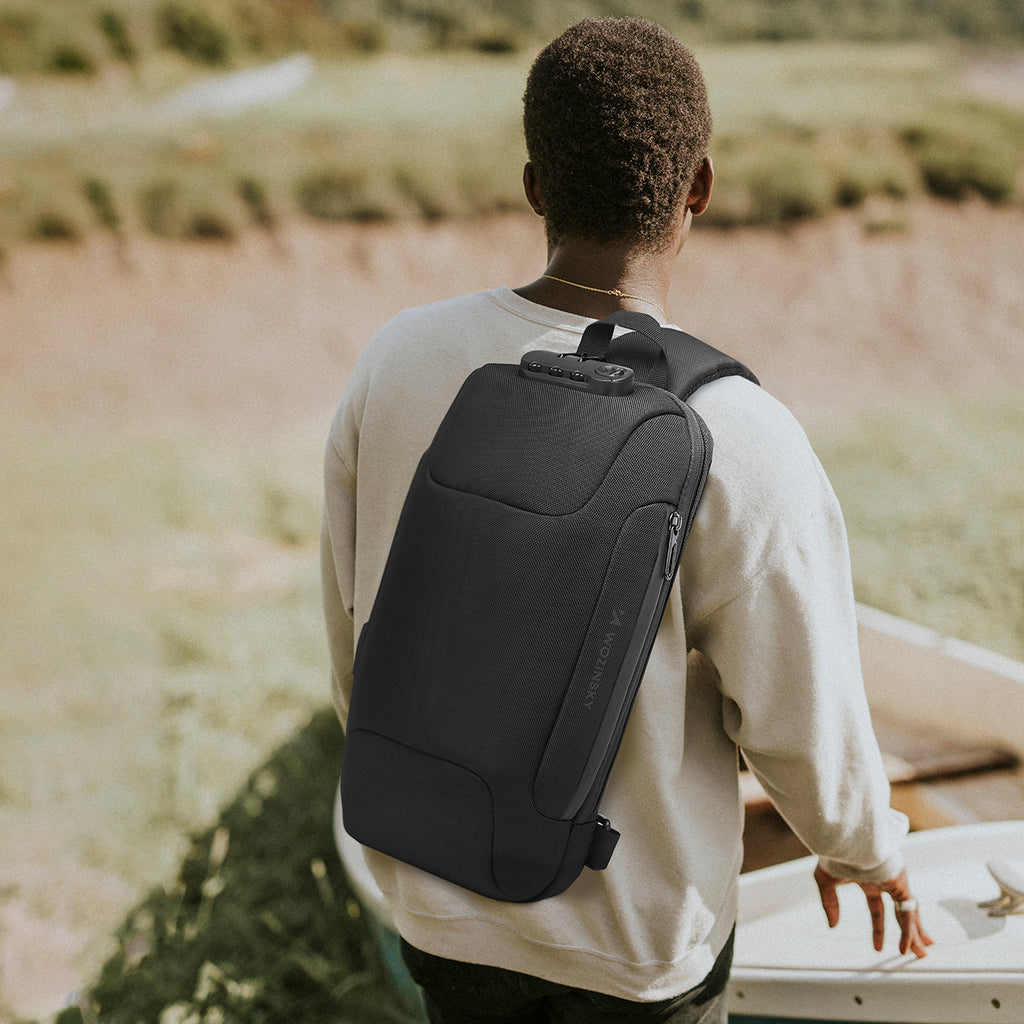 Wozinsky Premium vienos petnešos apsauginė miesto kuprinė su organizatoriumi ir USB - juoda -- Laptop Bags