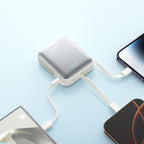Joyroom išorinė baterija JR-PBF27 10000mAh 22.5W su integruotais USB-C ir Lightning laidais - baltas