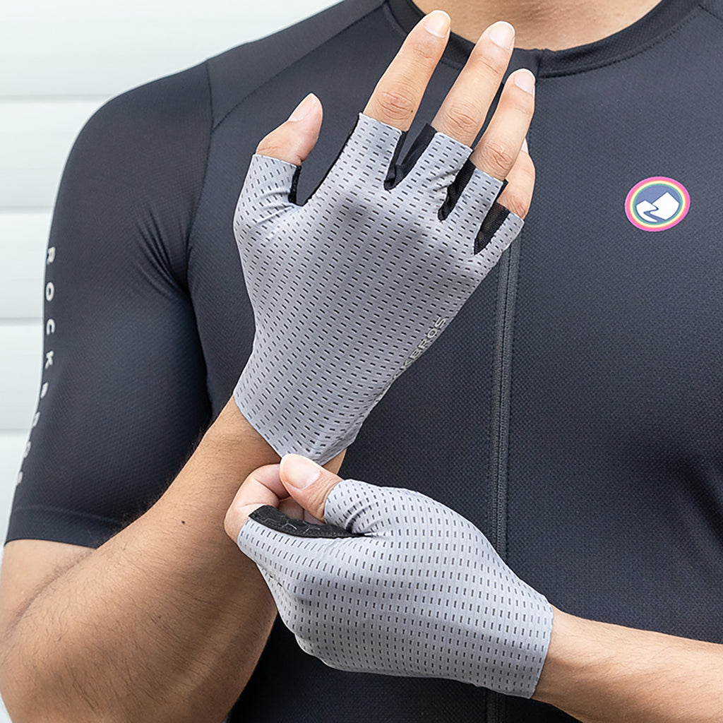 Rockbros dvelkiamos trumpapirščių dviračio pirštinės dydis: M - pilka -- Bicycle Gloves