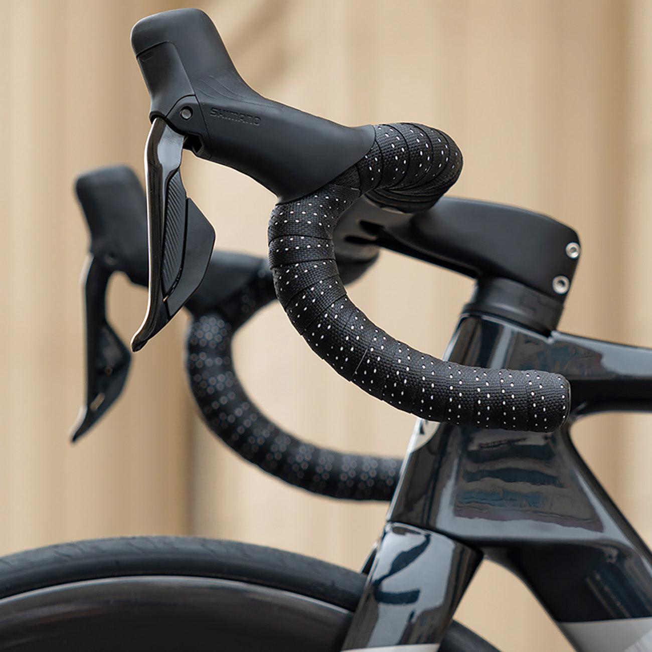 Rockbros vairo lipduka perforuota silikonas - juoda -- Cycling Accessories