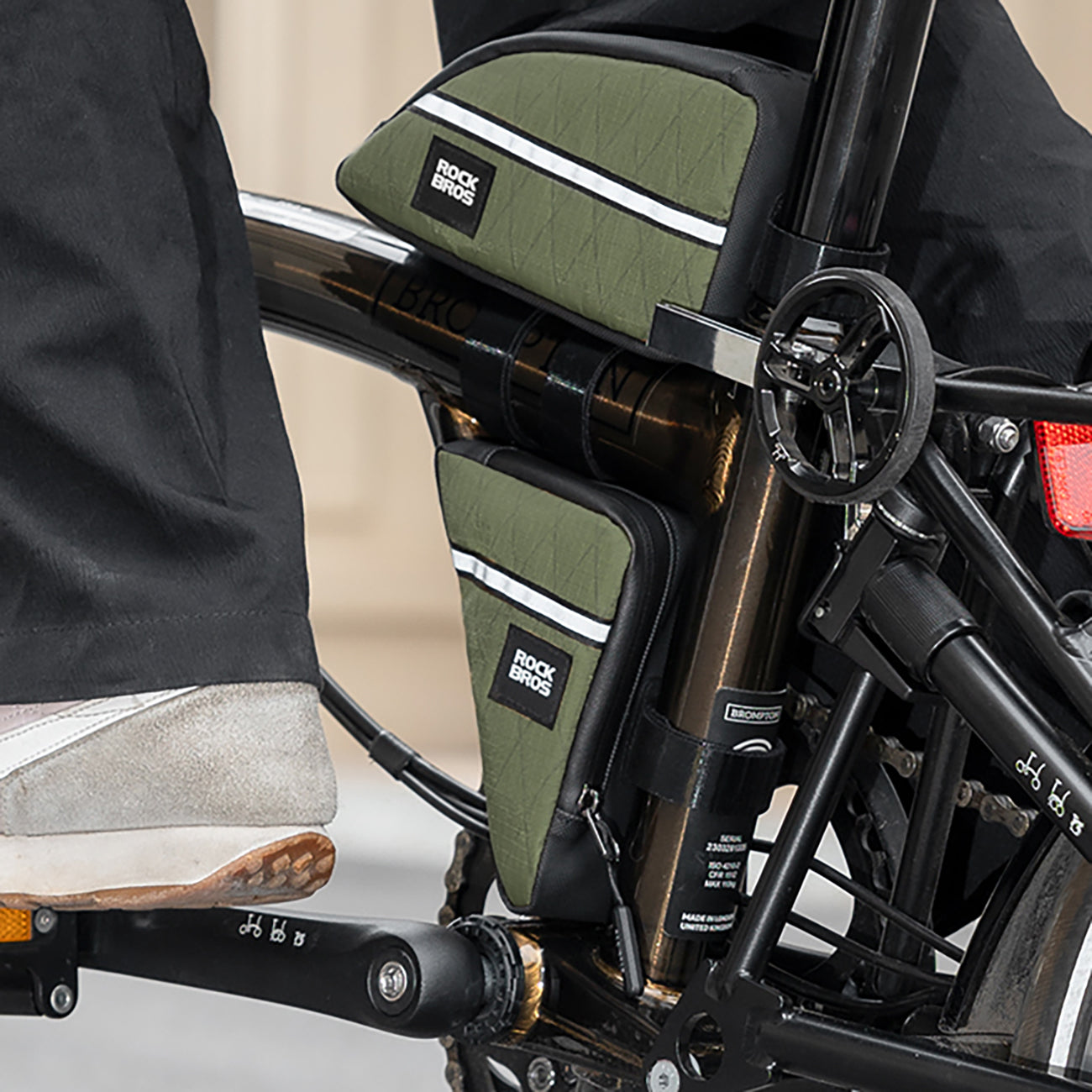 Rockbros trikampio formos dviračio rėmo krepšys 0,3l - juodas -- Bicycle Bags