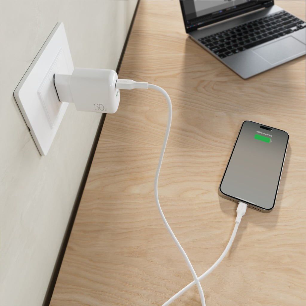 Puro PROLITE 30W USB-A / USB-C sieninis įkroviklis + USB-C - USB-C laidas 1.2m - baltas