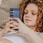 Carbon Case silikoninis dėklas iPhone 16e – mėlynas -- iPhone 16e