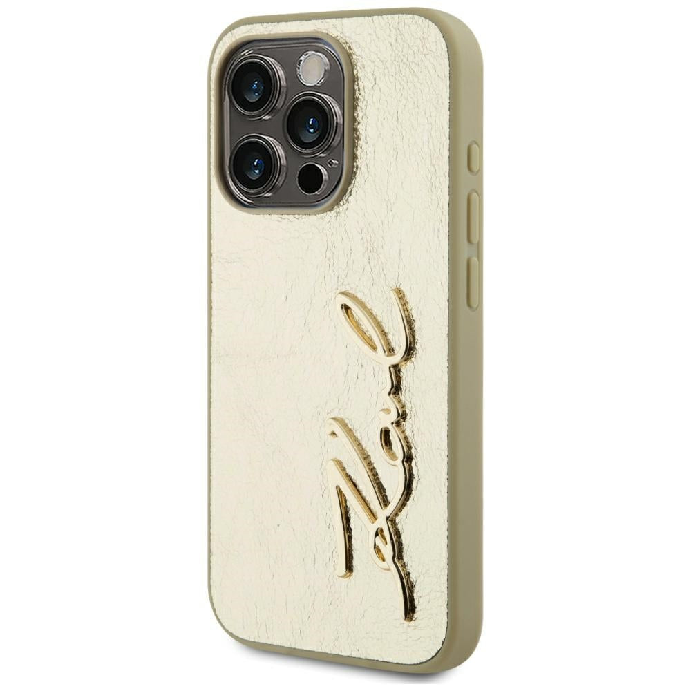 Karl Lagerfeld Wrinkled Metal Signature dėklas iPhone 15 Pro – auksinis -- iPhone 15 Pro