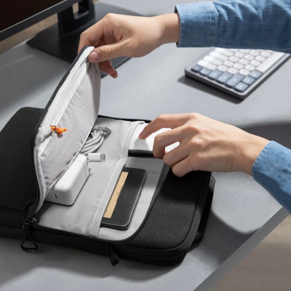 Tech-Protect Defender VR nešiojamojo kompiuterio krepšys 15-16 - Juodas -- Laptop Bags