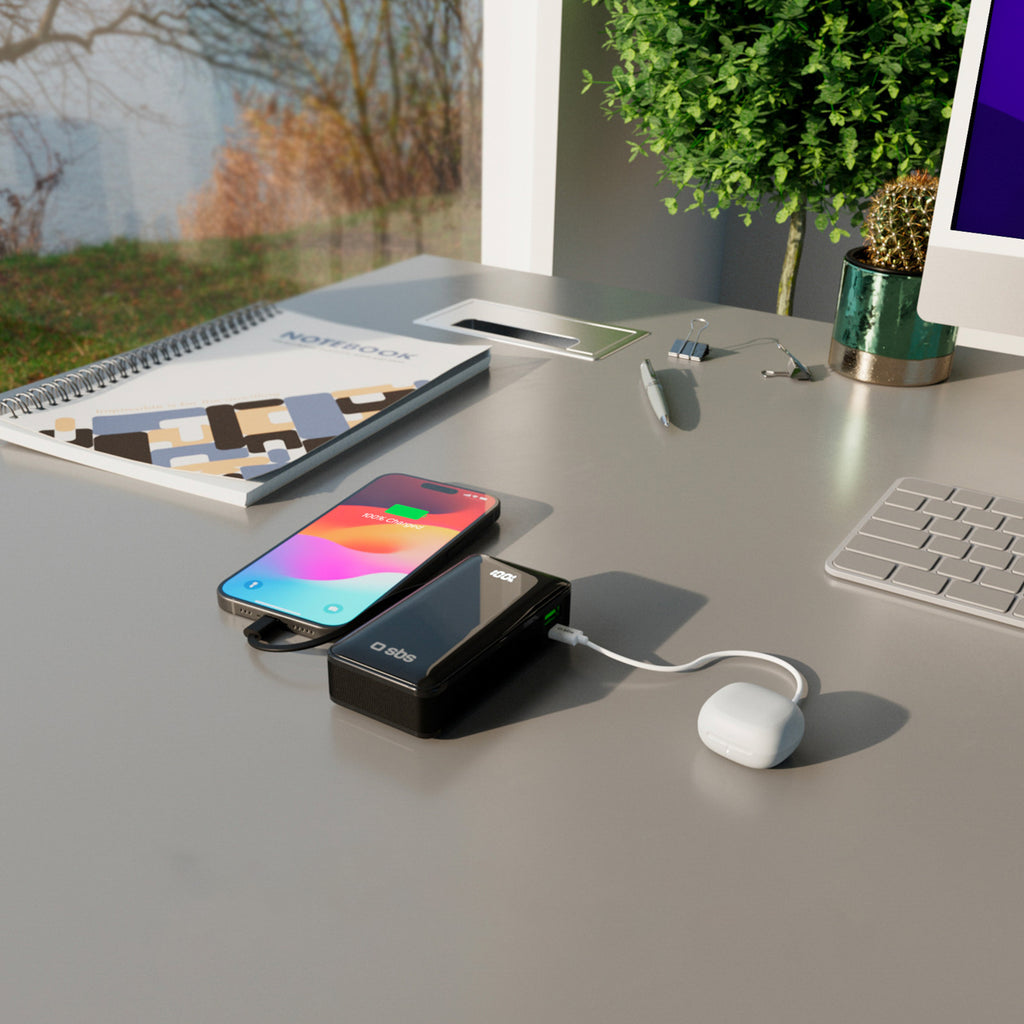 SBS išorinė baterija 10000 mAh 20W su integruotu USB-C laidu ir skaitmeniniu ekranu juoda