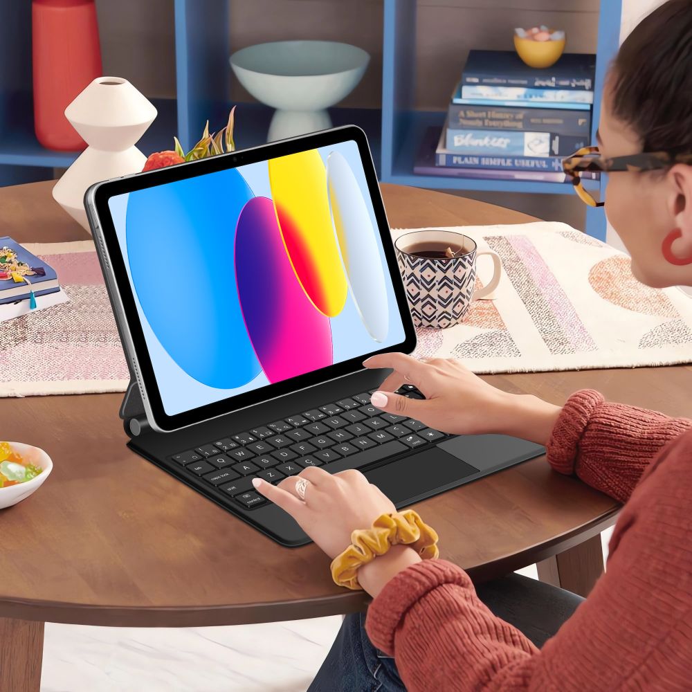 Tech-Protect Smartcase Magnetic su klaviatūra, skirta iPad 10.9" 2022 / iPad 11" 2025 - juoda