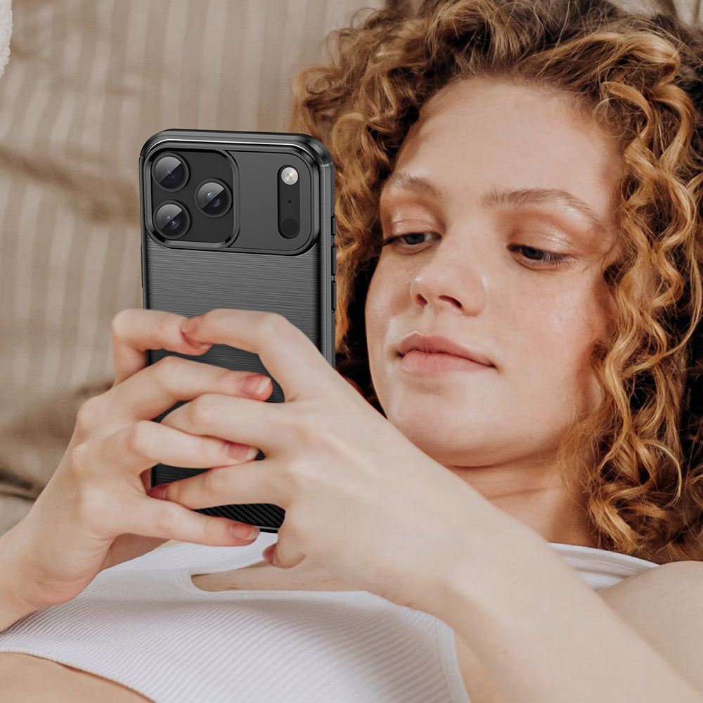 Anglies tekstūros TPU dėklas iPhone 17 Pro Max – juodas -- iPhone 17 Pro Max