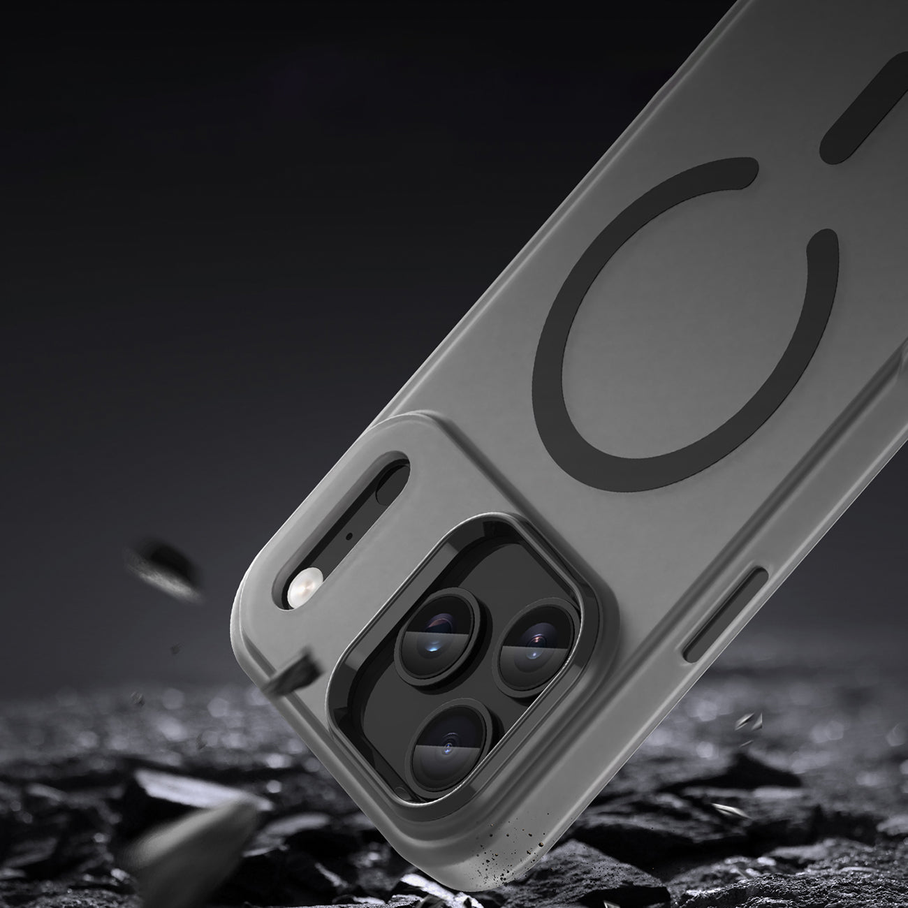 MagSafe dėklas iPhone 17 Pro Max – matinis juodas -- iPhone 17 Pro Max