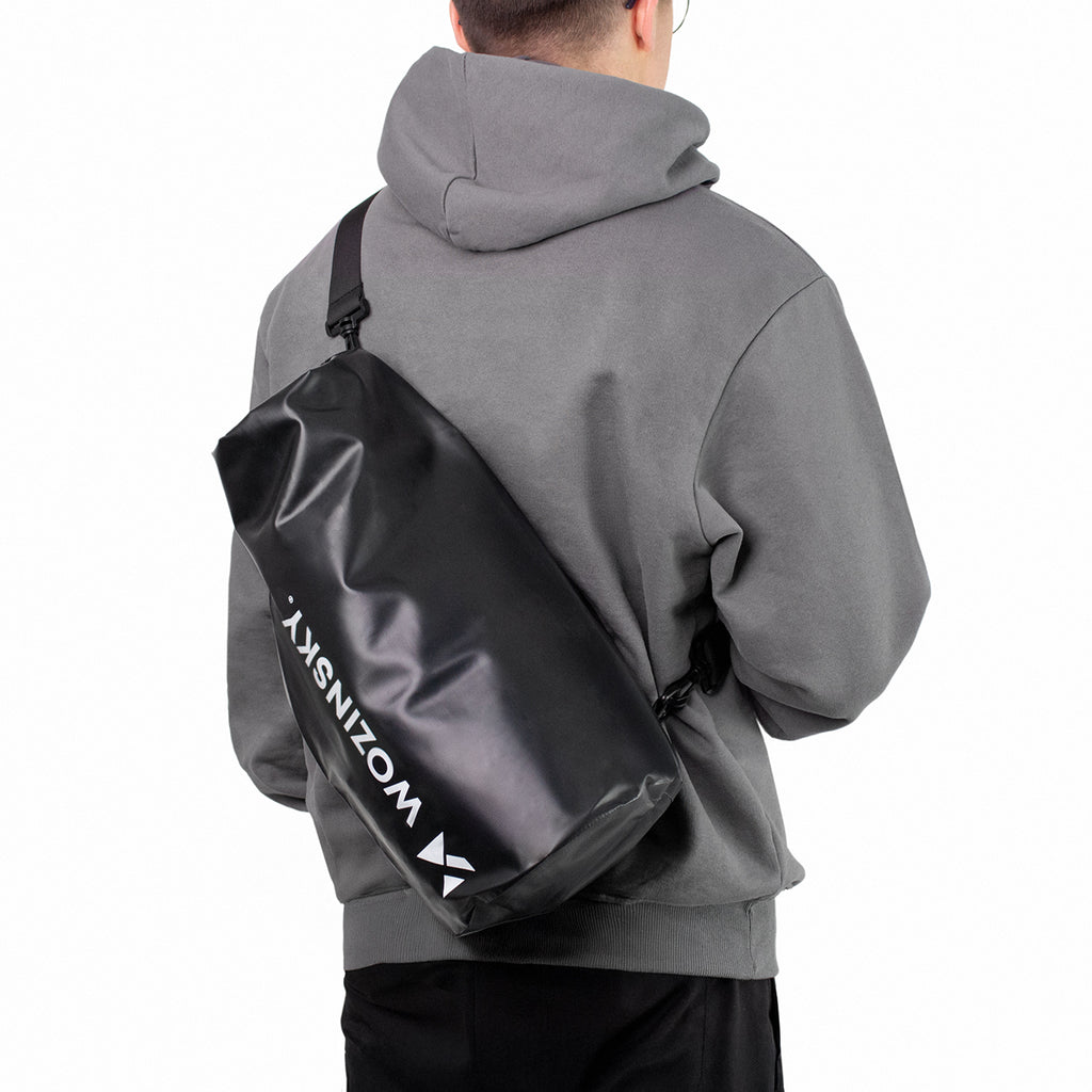 Wozinsky WWK-20 nepromadžiuojantis krepšelis SUP kajako 20 l – juodas -- Bicycle Bags