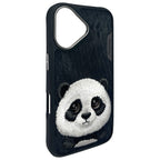 Nimmy Big Eyed Pet 2.0 Panda dėklas iPhone 16 – juodas