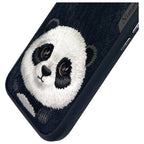 Nimmy Big Eyed Pet 2.0 Panda dėklas iPhone 16 – juodas