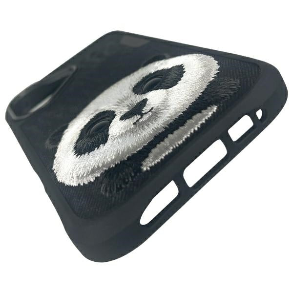 Nimmy Big Eyed Pet 2.0 Panda dėklas iPhone 16 – juodas