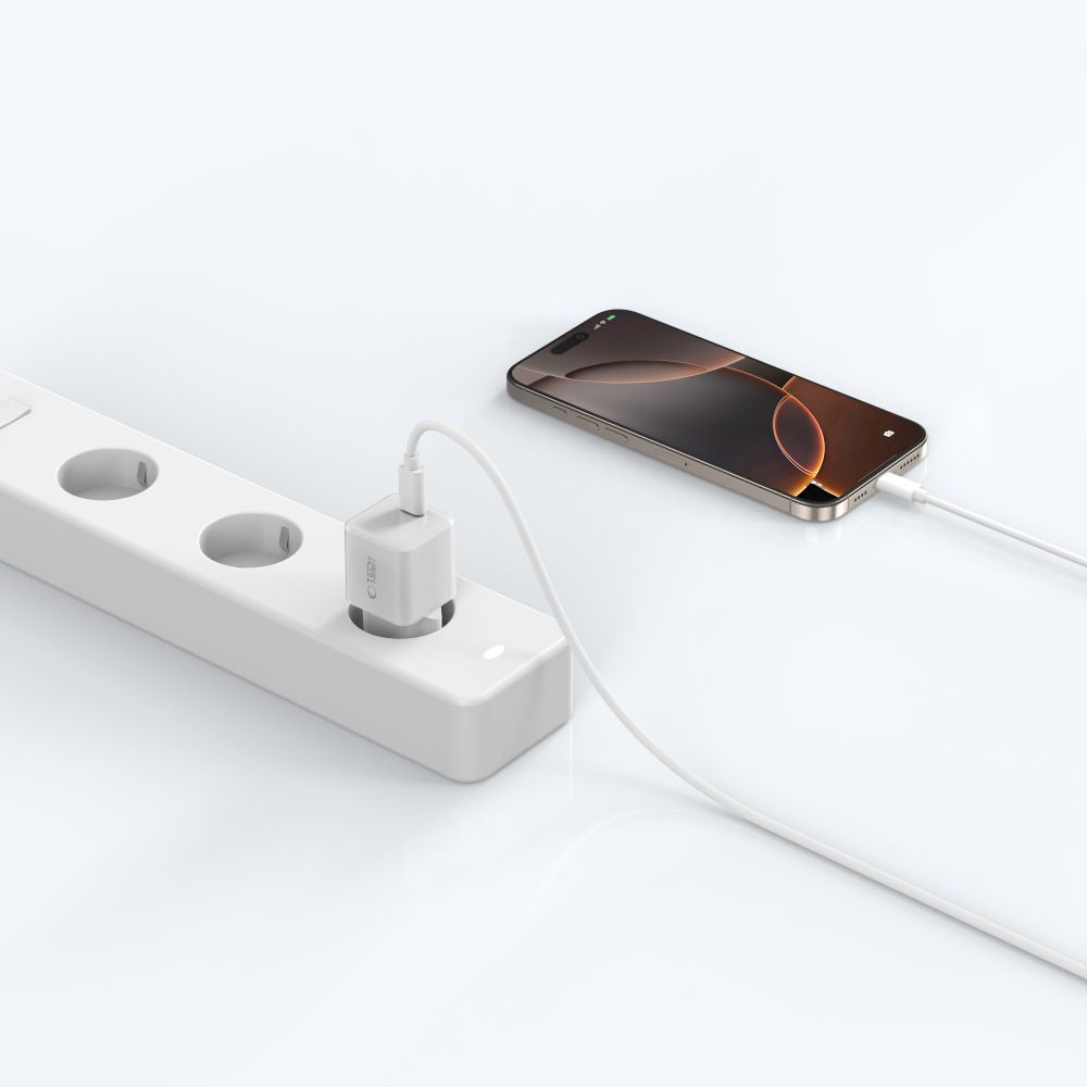 Tech-Protect NCM25 USB-C PD 25W sieninis įkroviklis - baltas -- Cell phone chargers