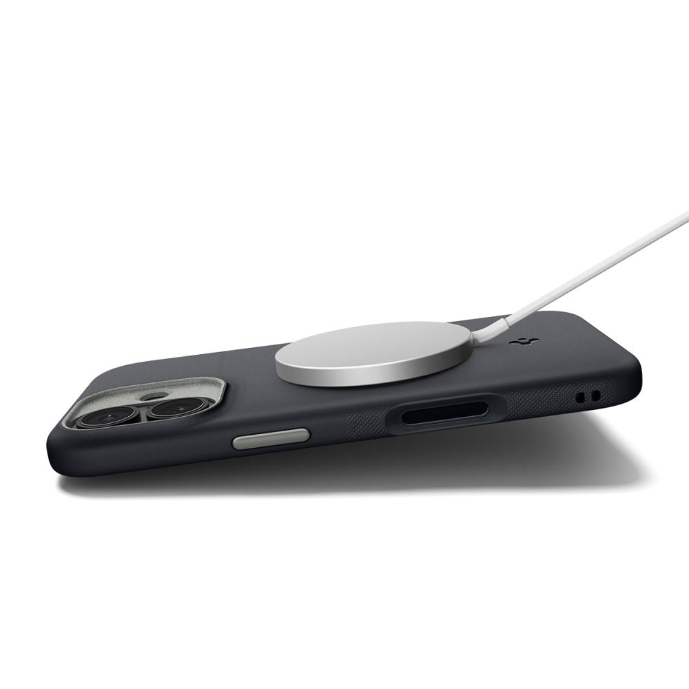 Spigen Nano Pop MagSafe dėklas iPhone 17 – juodas