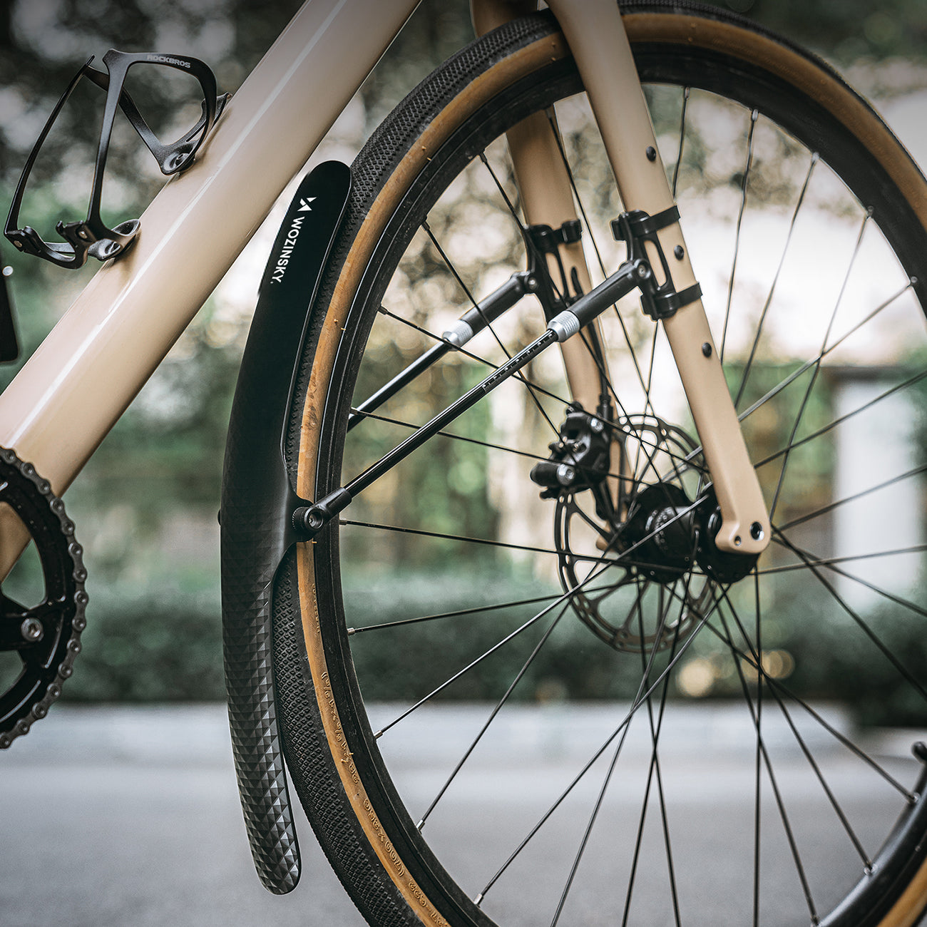 Wozinsky WBR-01 universali reguliuojama dviračio blatine - juoda -- Bicycle Fenders