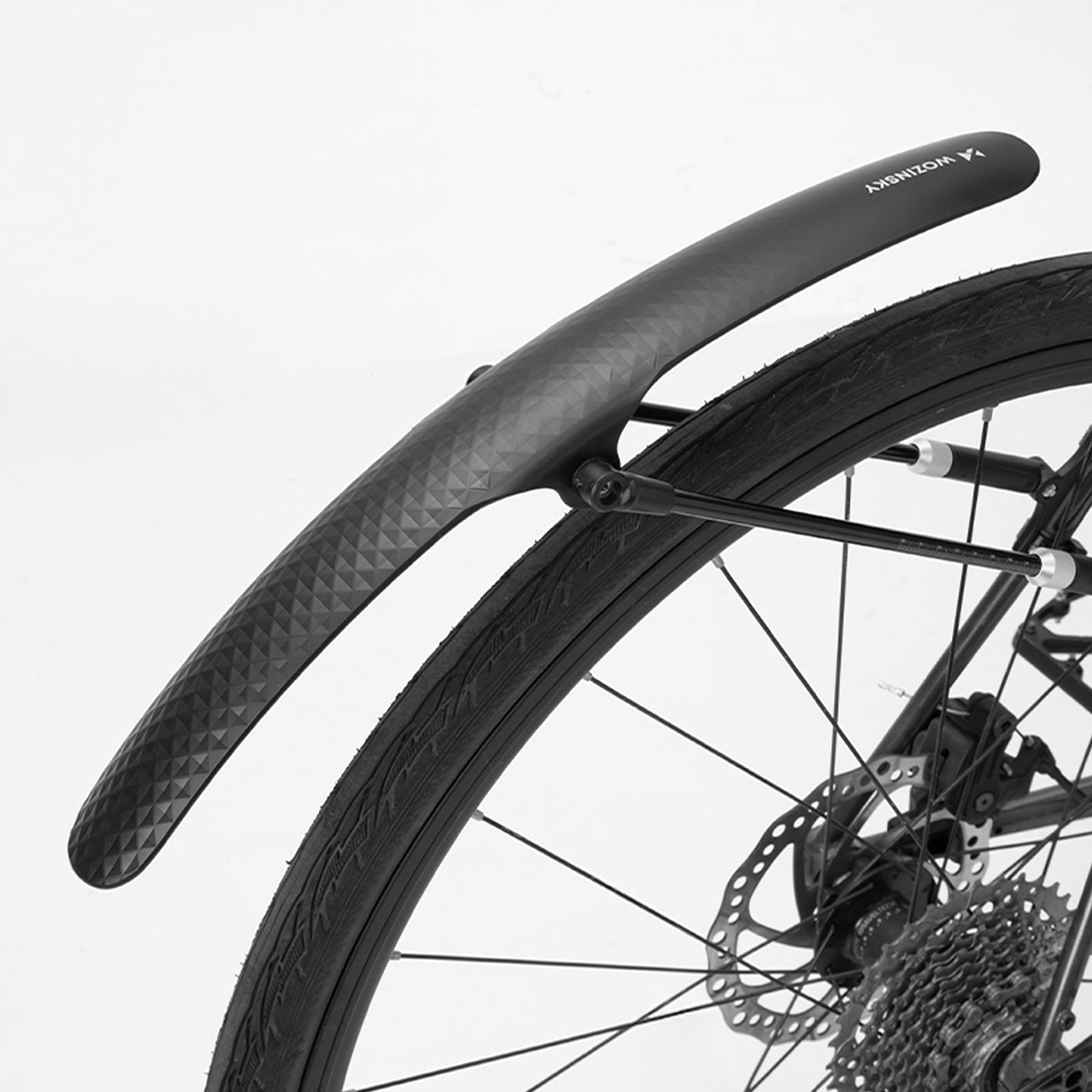 Wozinsky WBR-01 universali reguliuojama dviračio blatine - juoda -- Bicycle Fenders