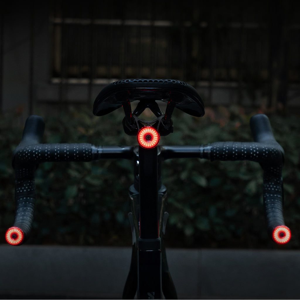 Wozinsky WIS-01 Nepralaidios vandens išmanuios galinės lempos 2 vnt. - Juoda -- Bicycle Lights