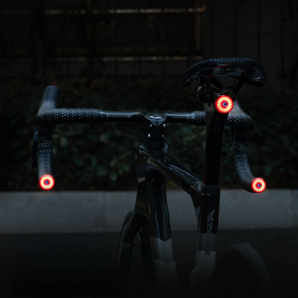 Wozinsky WIS-01 Nepralaidios vandens išmanuios galinės lempos 2 vnt. - Juoda -- Bicycle Lights