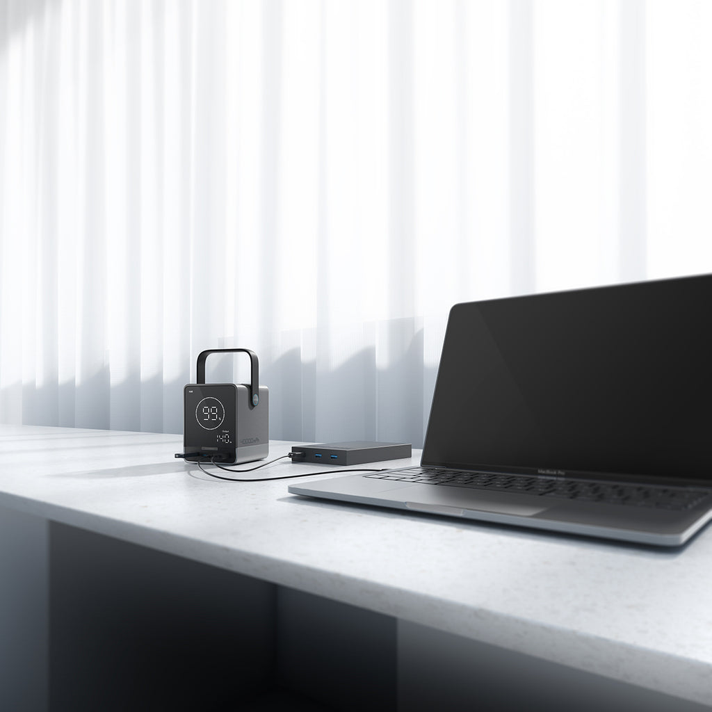 Cuktech Powerbank 300W 40000mAh su belaidžiu įkrovimu 2x USB-C + 2x USB-A - juodas -- Powerbanks