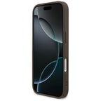 Guess MagSafe dėklas iPhone 17 – rudas -- iPhone 17