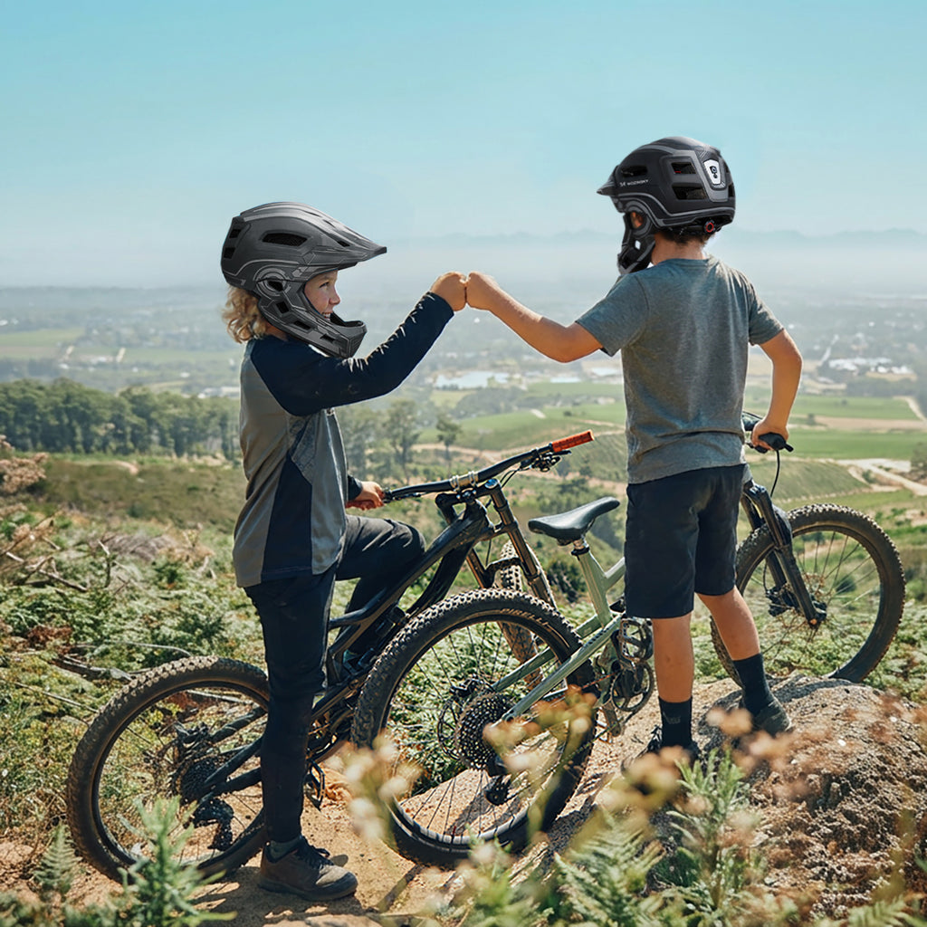 Wozinsky Vaikų pilnaviduriai dviračio šalmas su USB galine šviesa S - Pilka -- Bicycle Helmets