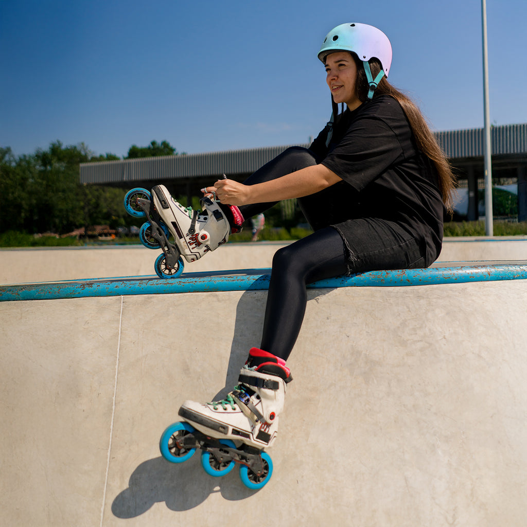 Wozinsky S BMX/Riedlenčio Šalmas - Rožinis Gradientas -- Bicycle Helmets