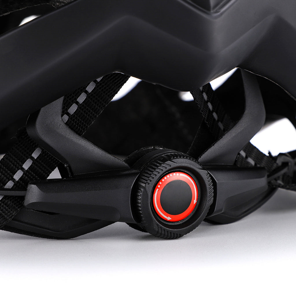 Wozinsky MTB dviračio šalmas su nuimama vesolė ir užpakaliu USB žibintuve L - Juodas -- Bicycle Helmets