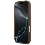 Guess MagSafe dėklas iPhone 17 – rudas