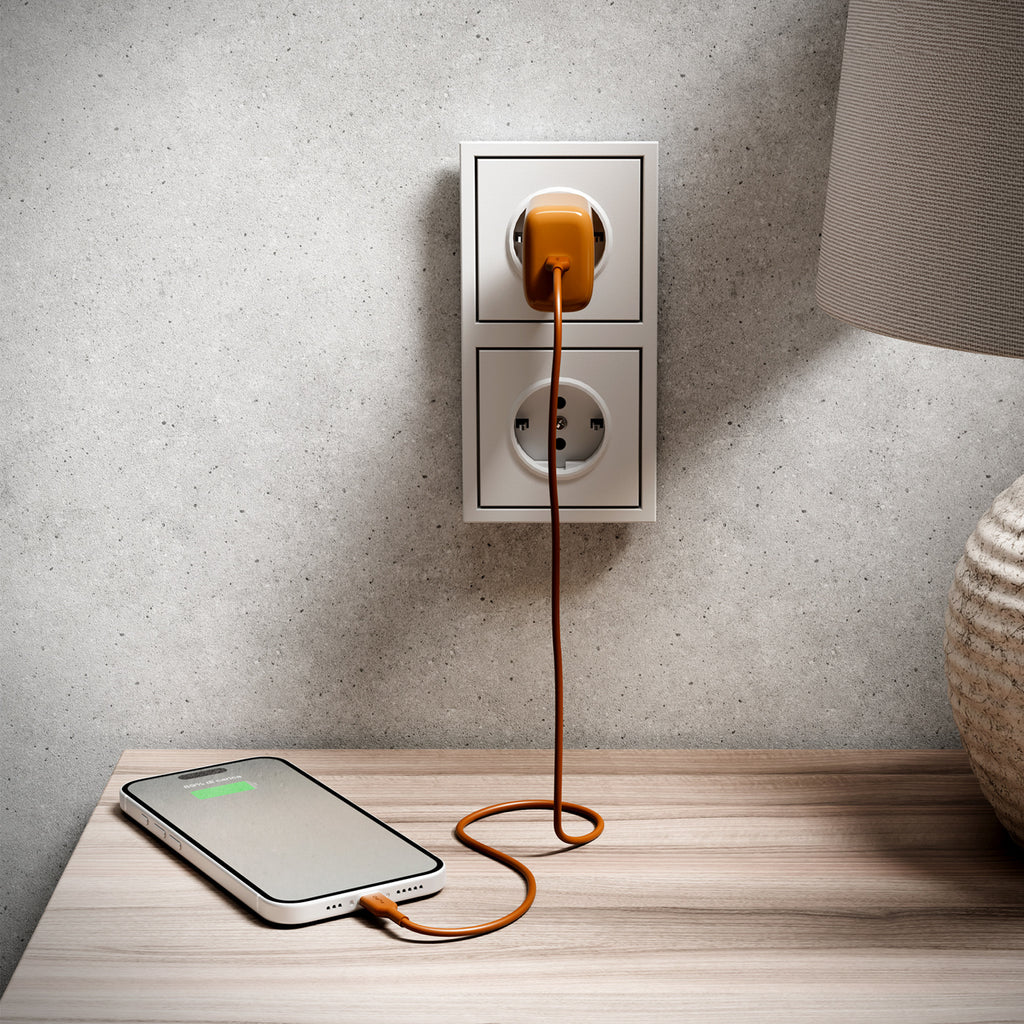 Puro Pro Lite 30W USB-C sieninis įkroviklis - oranžinis