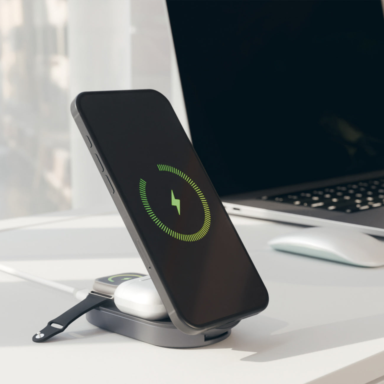 SBS sulankstoma belaidė įkrovimo stotelė 3-in-1 QI2 MFI - Made for iPhone - juodas