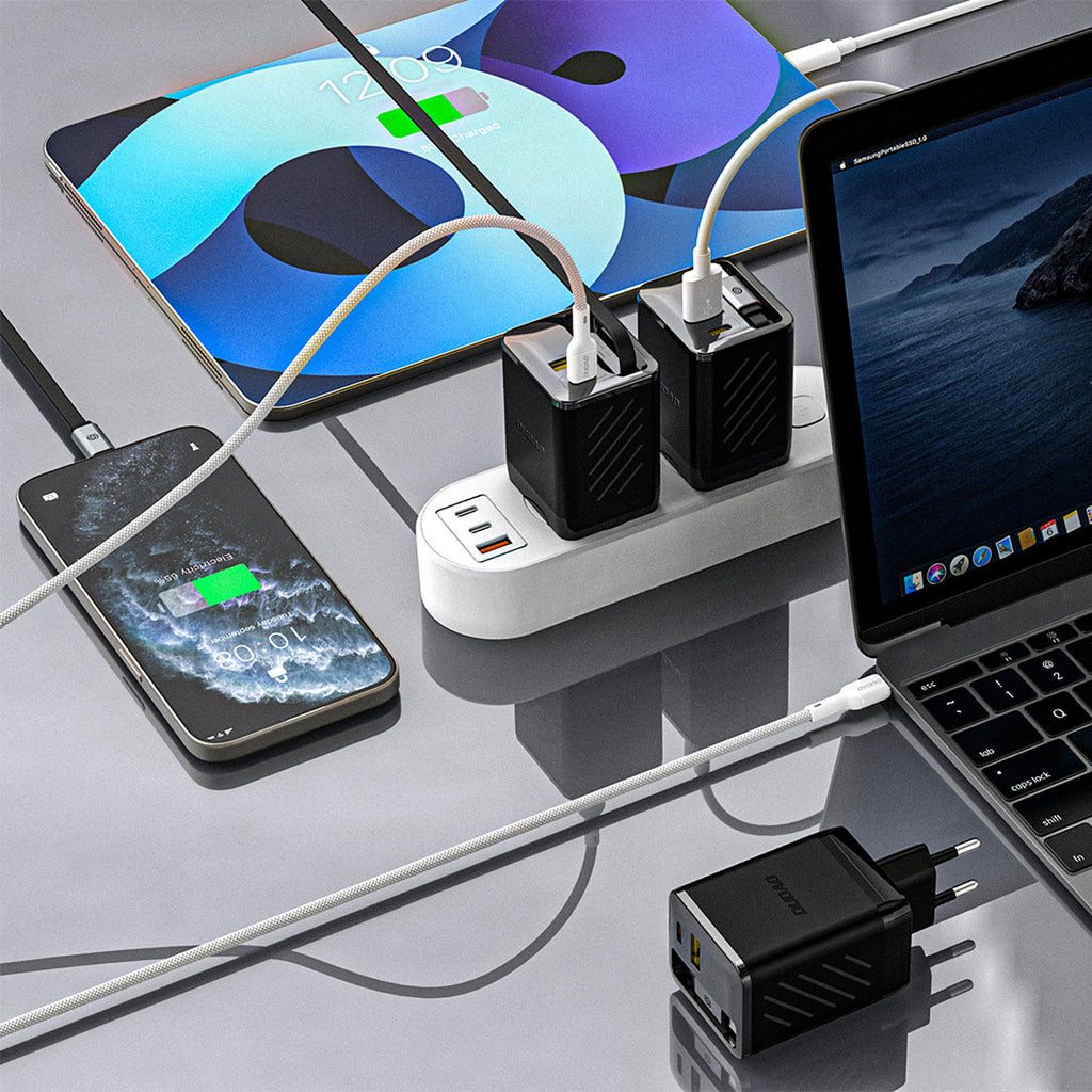 Dudao sieninis įkroviklis A67EU GaN 67W su integruotu įtraukiamu USB-C Power Delivery Quick Charge laidu - juodas