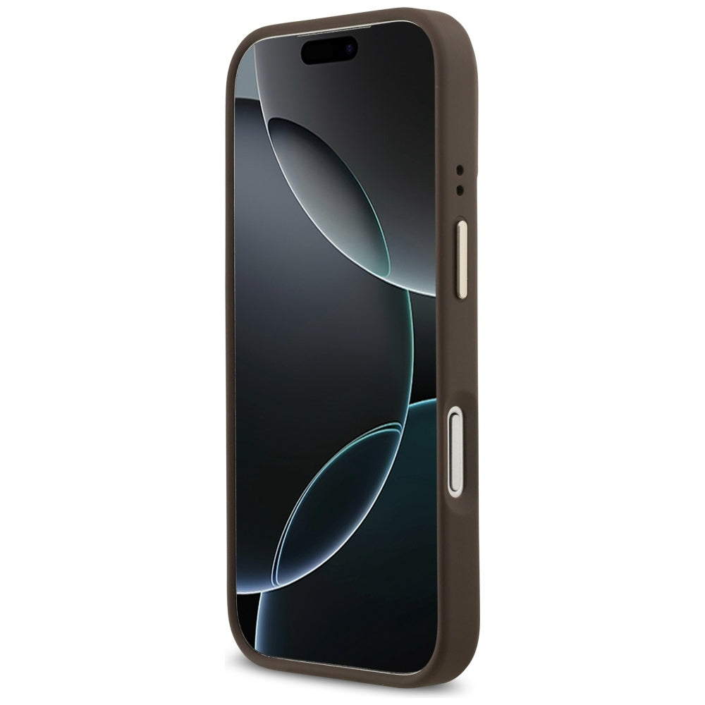 Guess 4G Logo Plate MagSafe dėklas iPhone 17 Pro - rudas -- iPhone 17 Pro