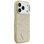 Guess Glitter Triangle Logo MagSafe dėklas iPhone 17 Pro - Auksinis -- iPhone 17 Pro