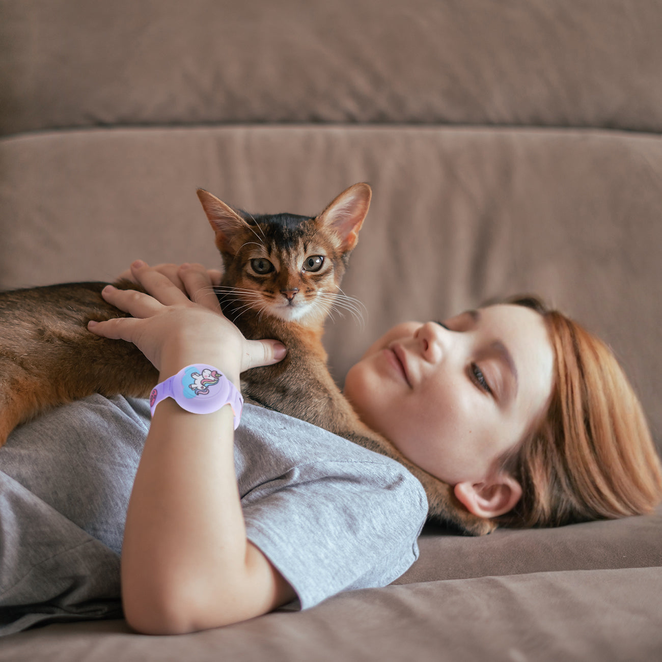 AirTag silikoninė apyrankė vaikams – violetinė, vienaragis -- Apple AirTag