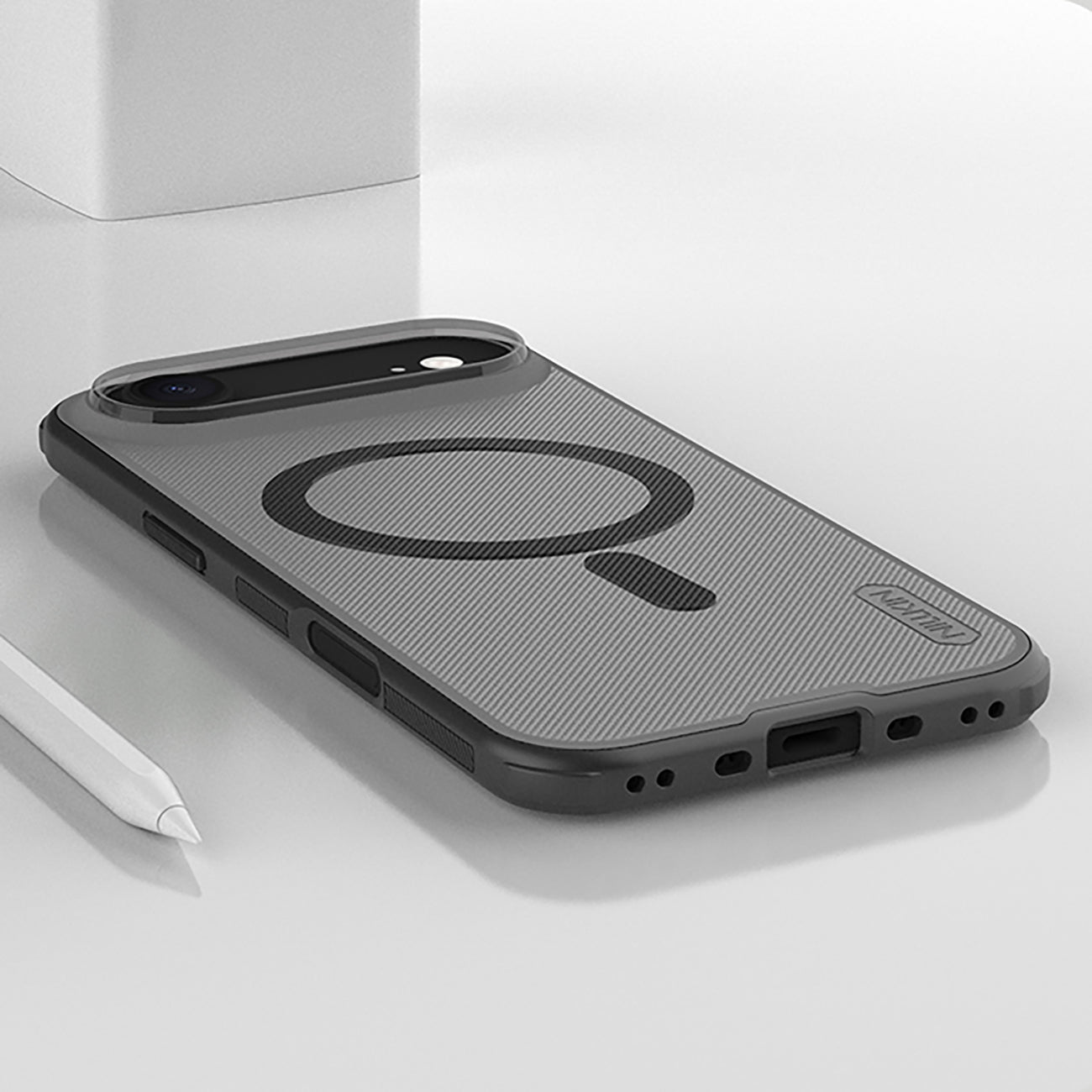 Nillkin MagSafe dėklas iPhone 17 Air – skaidriai juodas