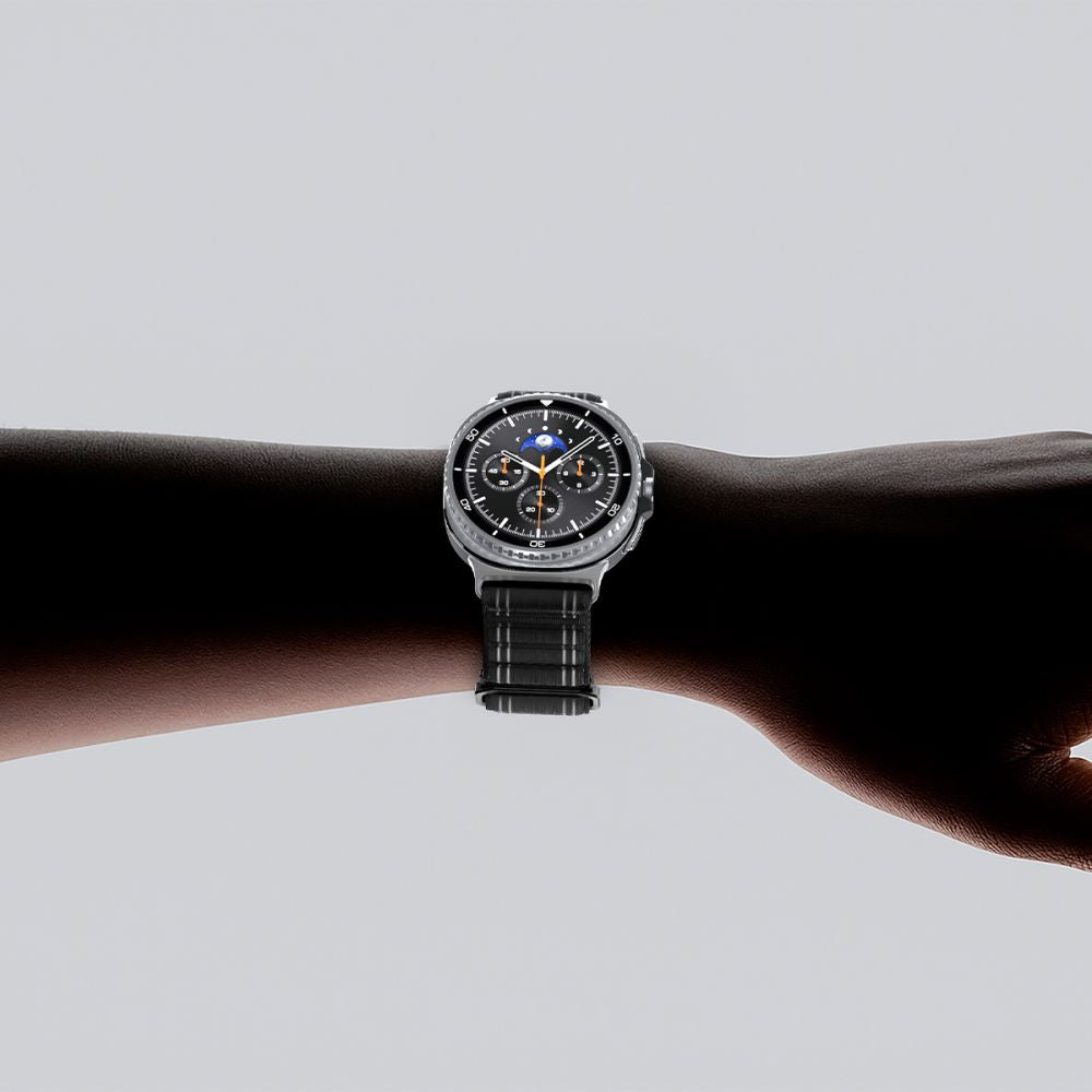 Spigen WBF0 dirželis, skirtas Samsung Galaxy Watch 40/44/46 mm – juodas