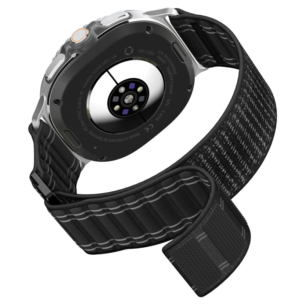 Spigen WBF0 dirželis, skirtas Samsung Galaxy Watch 40/44/46 mm – juodas