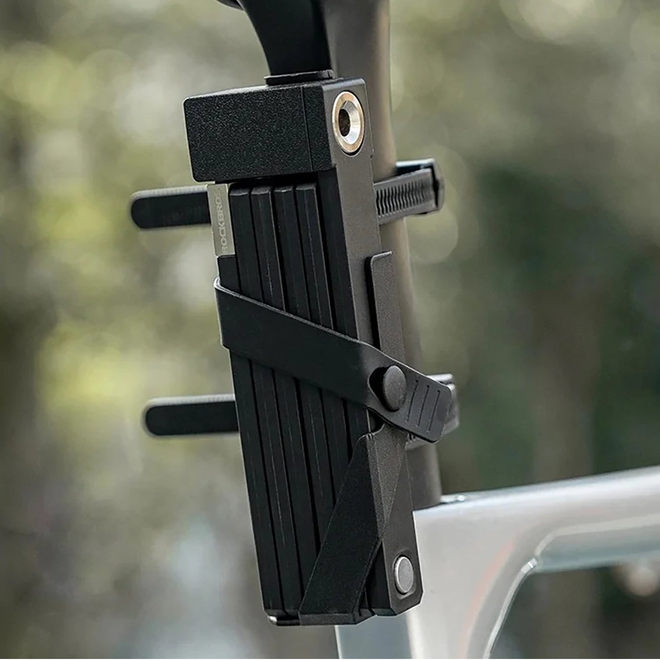 Rockbros 32140003001 sulankstomas dviračio railtis su raktu ir rankena, 68cm - juodas -- Bicycle Locks