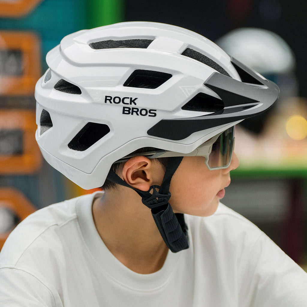 Rockbros LK-67 jaunimo dviračio šalmas su nuimamu skydiu 54–58 cm - baltas -- Bicycle Helmets