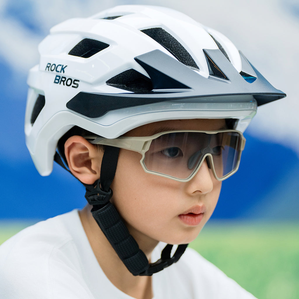 Rockbros LK-67 jaunimo dviračio šalmas su nuimamu skydiu 54–58 cm - baltas -- Bicycle Helmets