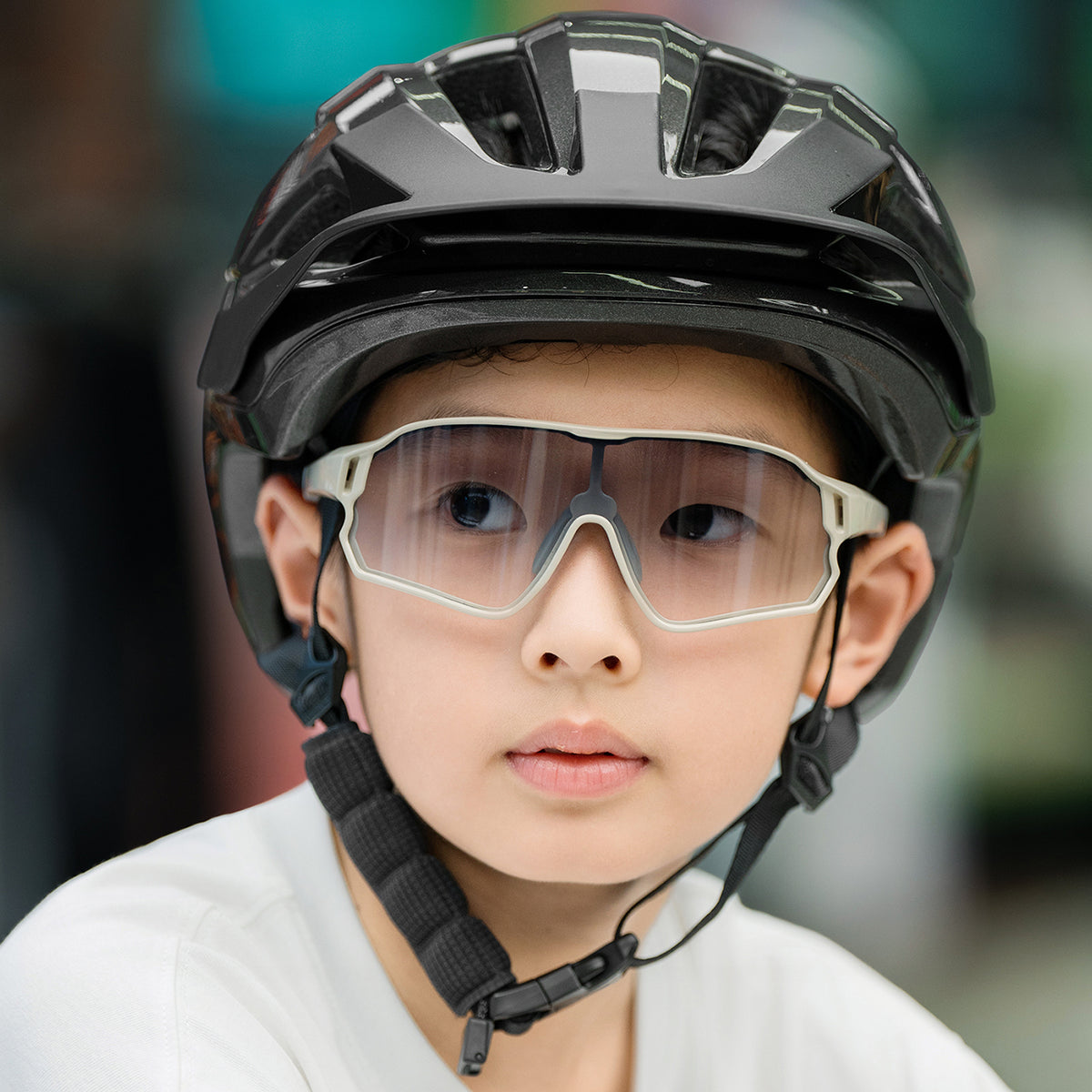 Rockbros LK-67 jaunimo dviračio šalmas su nuimamu skydiu 54–58 cm - pilkas -- Bicycle Helmets