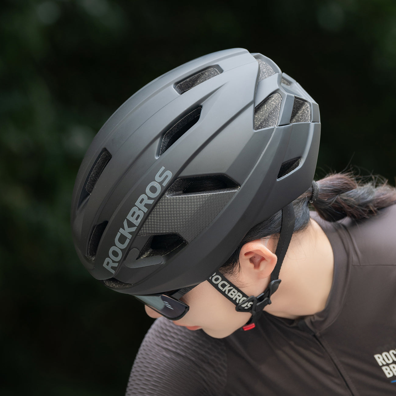 Rockbros LK-15 Anglies plaušų dviračio šalmas 58-62cm - Juodas -- Bicycle Helmets