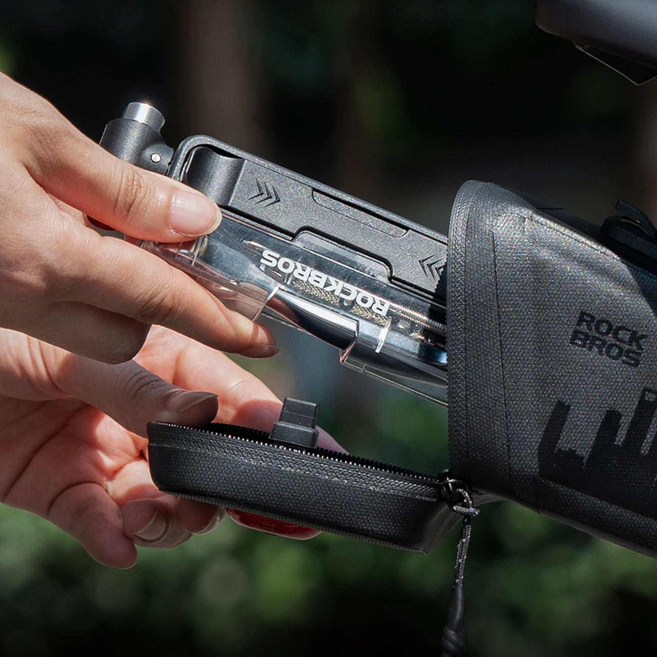 Rockbros dviračio multitool rinkinys su CO2 pompa ir ratuoklinių raktų - Juodas -- Bicycle Pumps