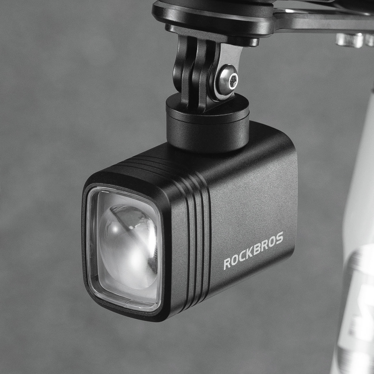 Rockbros M6 1000 lm priekinė dviračio lempa 2800 mAh akumuliatorius - juoda -- Bicycle Lights