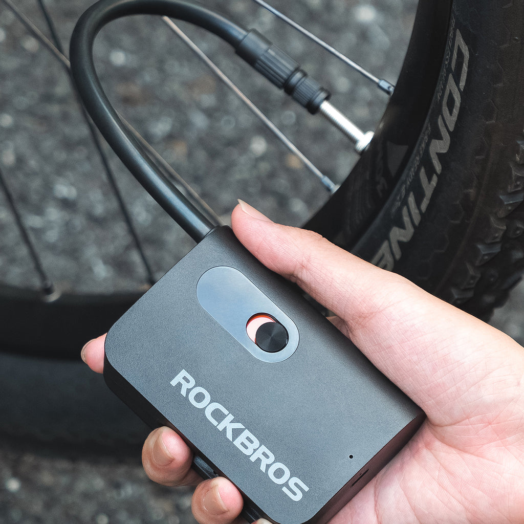 Rockbros L1 Mini 70 PSI bevielė pompa su 200 mm žarna, Schrader - Juoda -- Bicycle Pumps