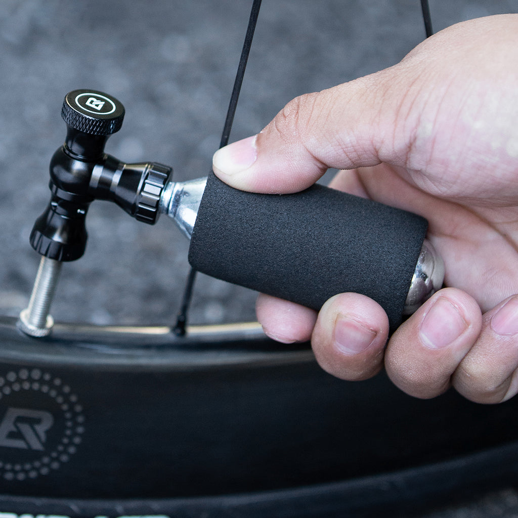 Rockbros CO2 pompa, aliuminio lydinių vožtuvo galva, be kasetės, suderinama su Presta/Schrader - juoda -- Bicycle Pumps